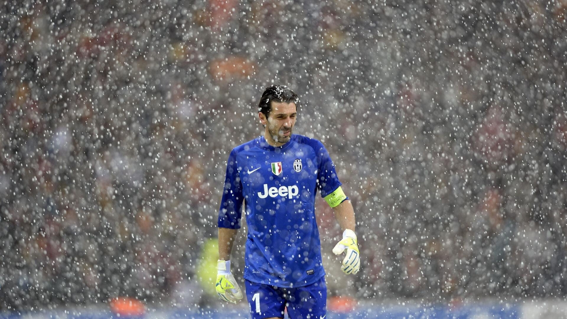 开云体育app-雷霆对阵马刺，西亚卡姆个人能力完全展现